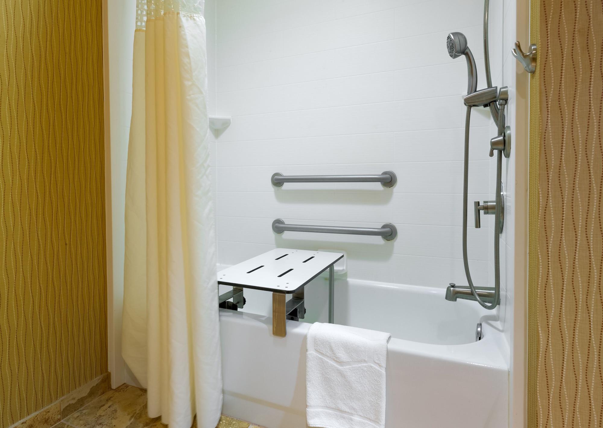 Hampton Hotel 3*