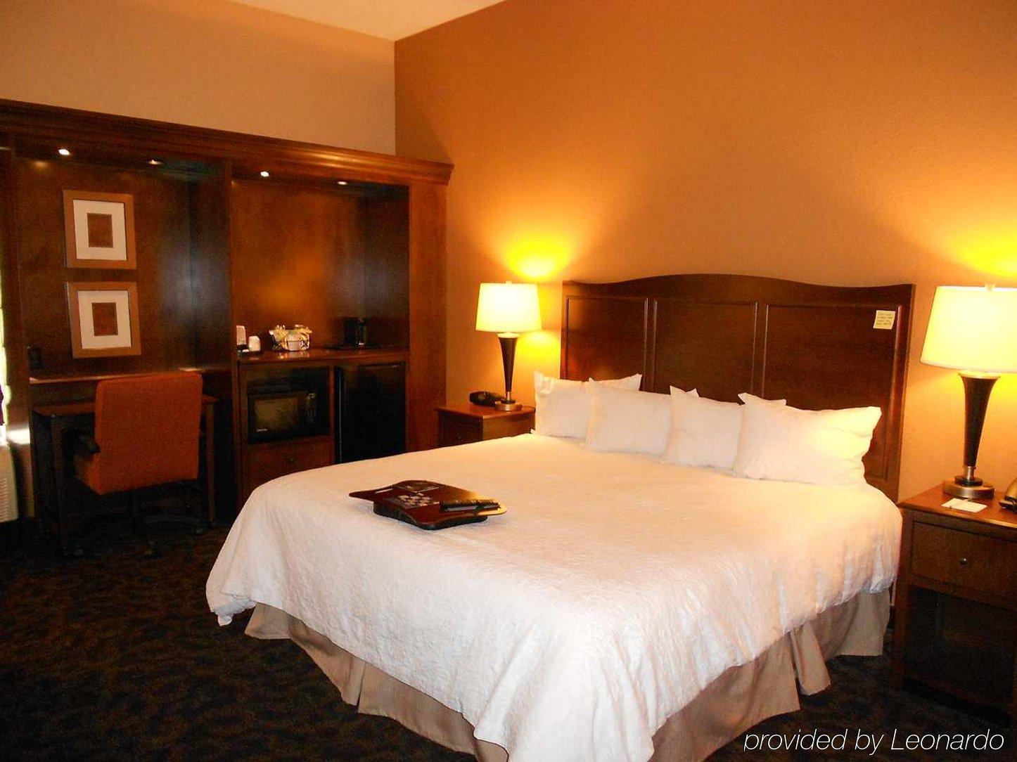 Hampton Hotel 3*